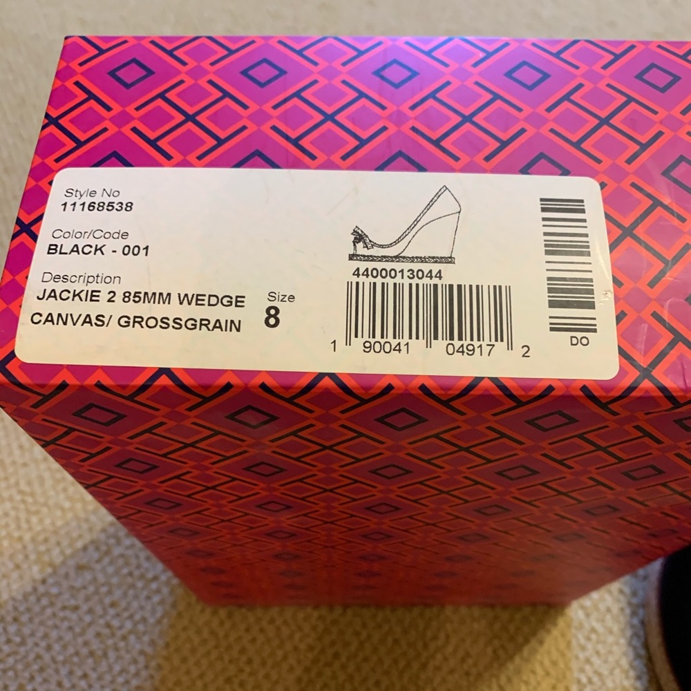 Women’s shoes